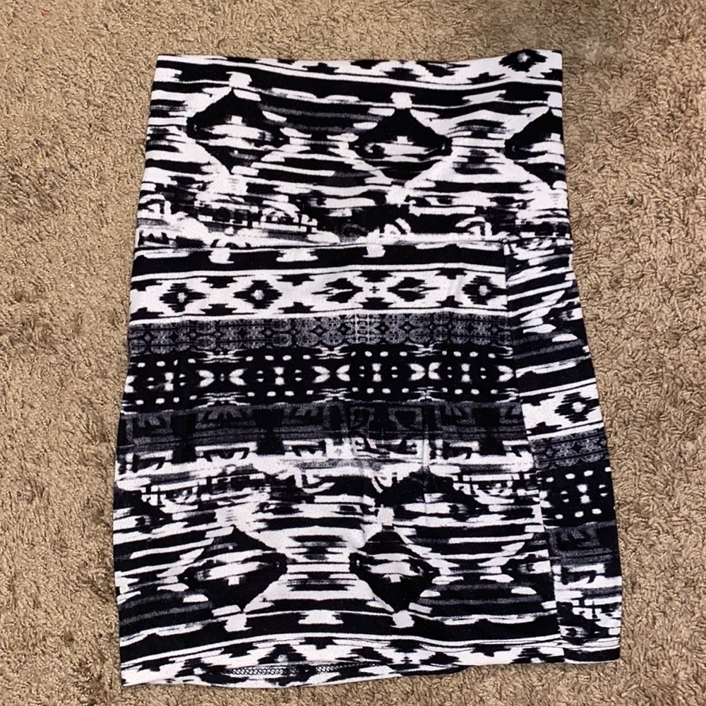 White and black Aztec maxi skirt
